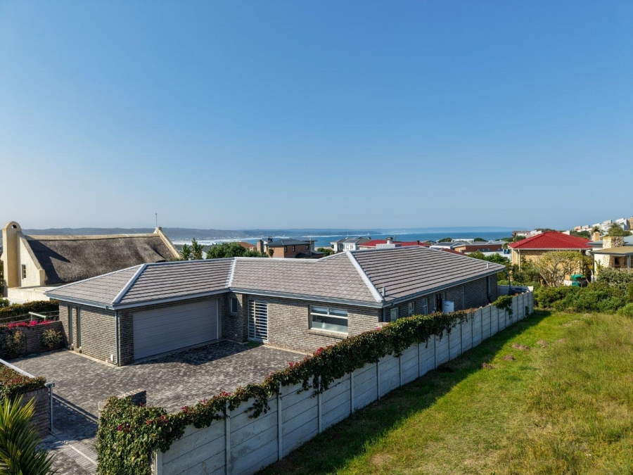 3 Bedroom Property for Sale in Stilbaai Wes Western Cape